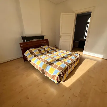 Le Minimum Apartment *
